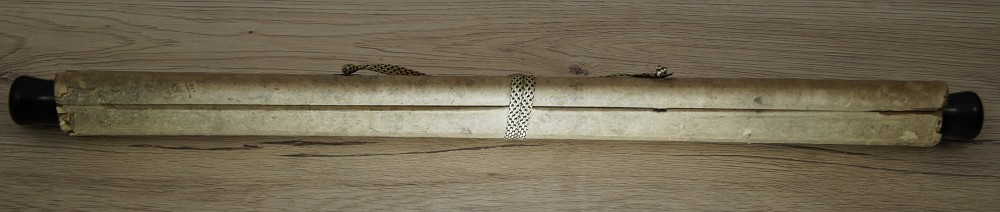 Kanzan und Jittoku Kakemono zusammengerollt