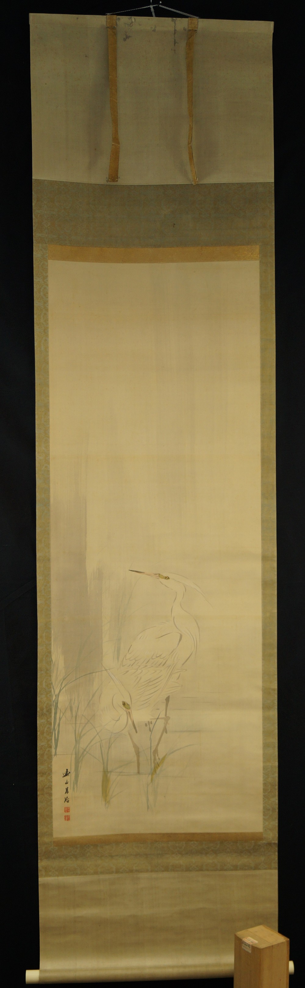 Kakemono Zwei weisse Reiher von Kishi Renzan Gesamtansicht Rollbild