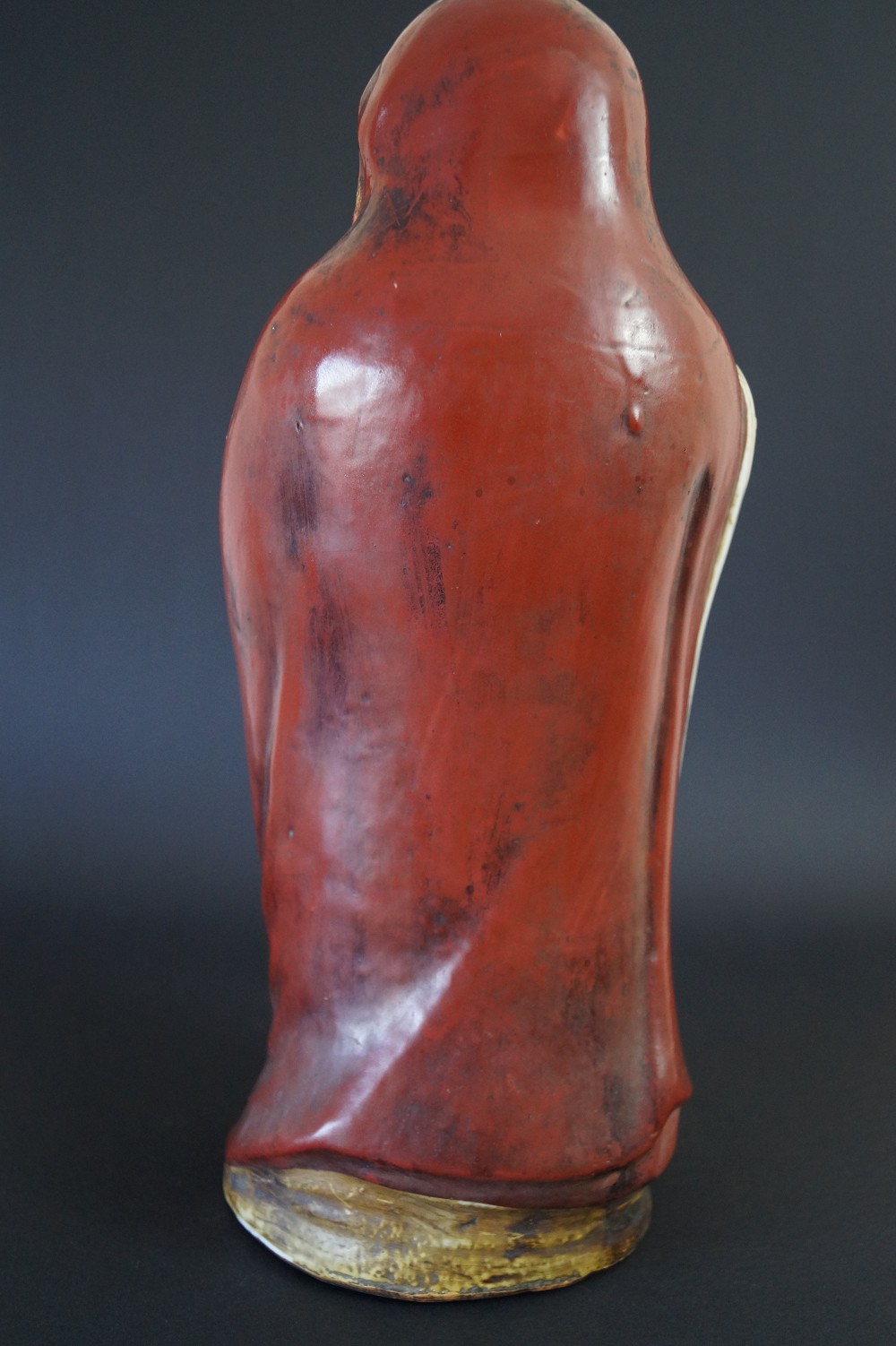 Daruma Figur aus Kutani Porzellan Ruckansicht