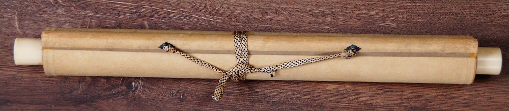 Zusammengerolltes Kakemono von Sanso mit Kordelverschnuerung