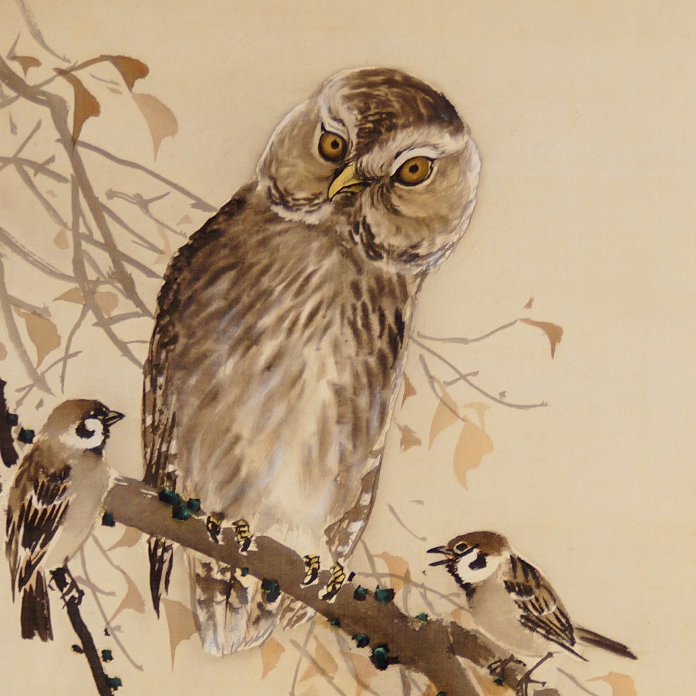 Eule mit zwei Spatzen auf einem Zweig im Kakemono Eule und Spatzen von Nakajima Kaho