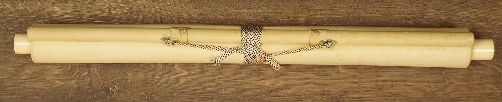 Drachen Kakemono zusammengerollt