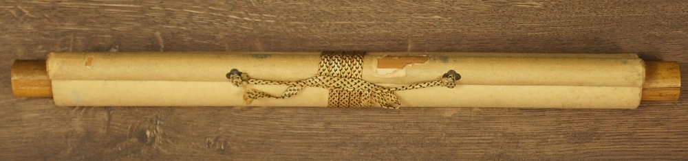 Irys zwój wiszący (kakemono) zwinięty