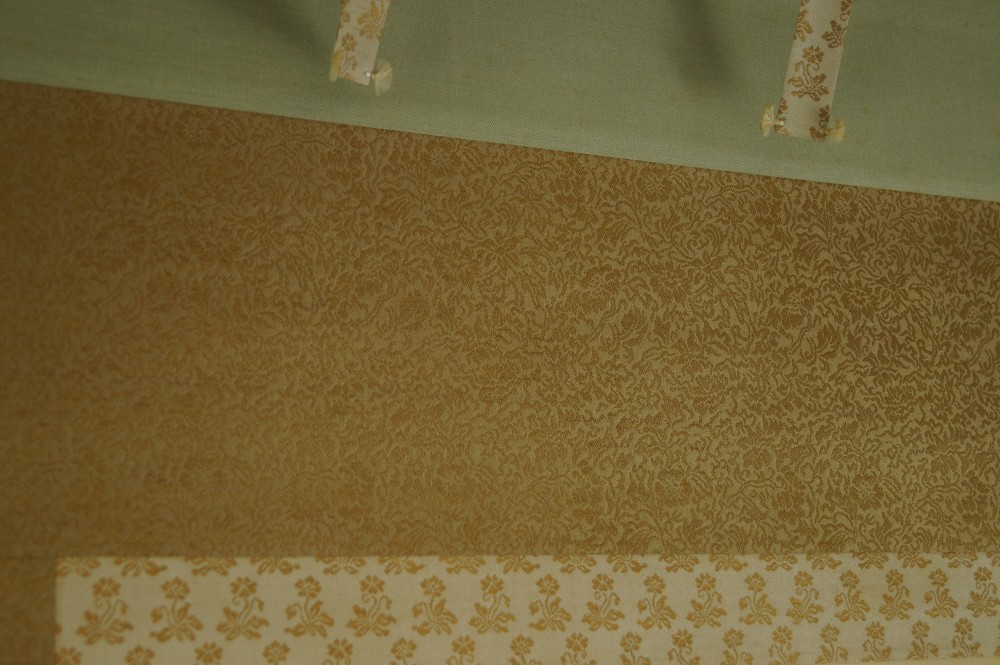 Spatzen und Pflaumenbluten Montierungsdetail