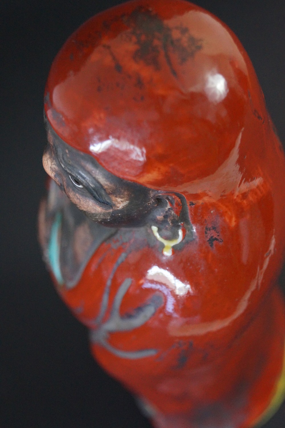Bodhidharma Daruma Figur aus Kutani Porzellan Kopf Nahaufnahme
