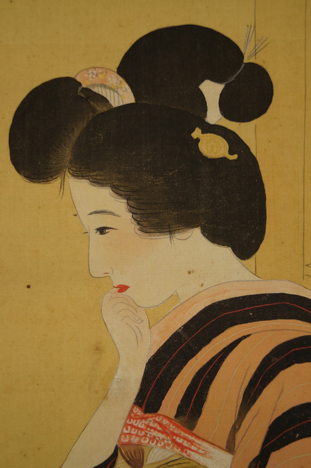 Belleza en kimono de Chigusa Kitani primer plano del rostro